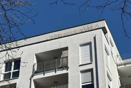 Wohnung Sindelfingen Mitte - 3 Zimmer, 108 m&sup2;, 1.650&euro; | Angebot:26471229