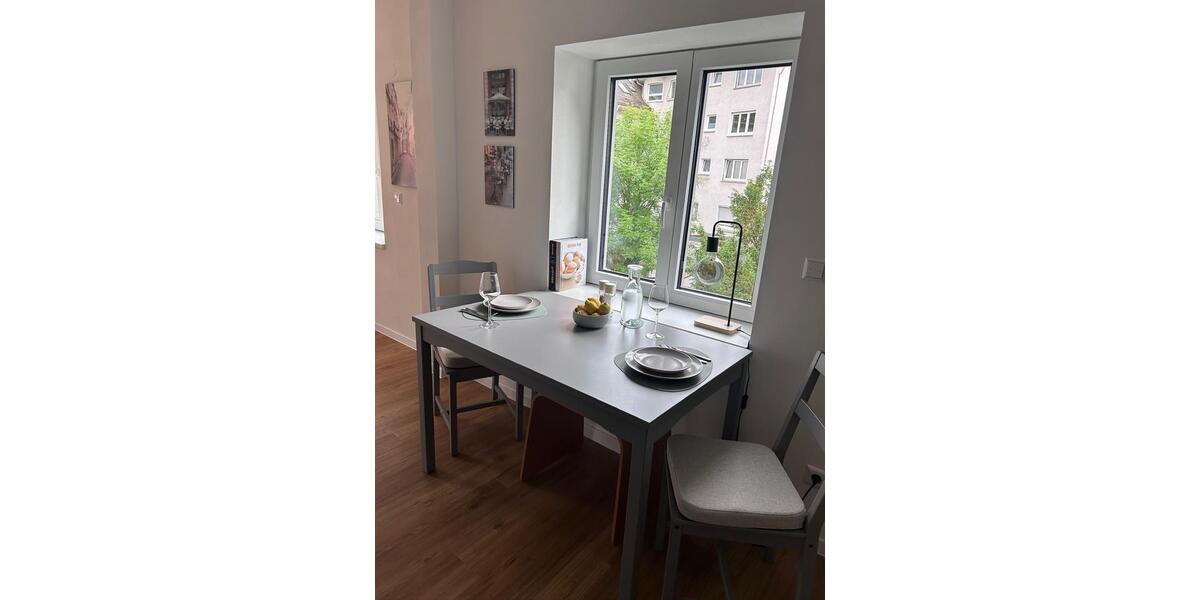 Dachgeschoßwohnung Stuttgart Stuttgart-Nord - 2 Zimmer, 46 m&sup2;, 1.290&euro; | Angebot:25917318