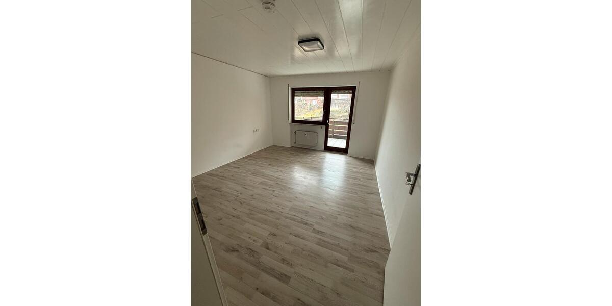 Erdgeschoßwohnung Pforzheim Eutingen - 3.5 Zimmer, 86 m&sup2;, 230.000&euro; | Angebot:25509863