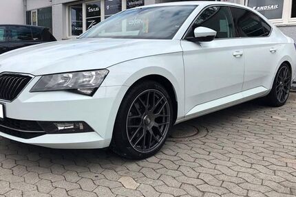 Skoda Superb 140.000 km 14.300 &euro; Böblingen 71034