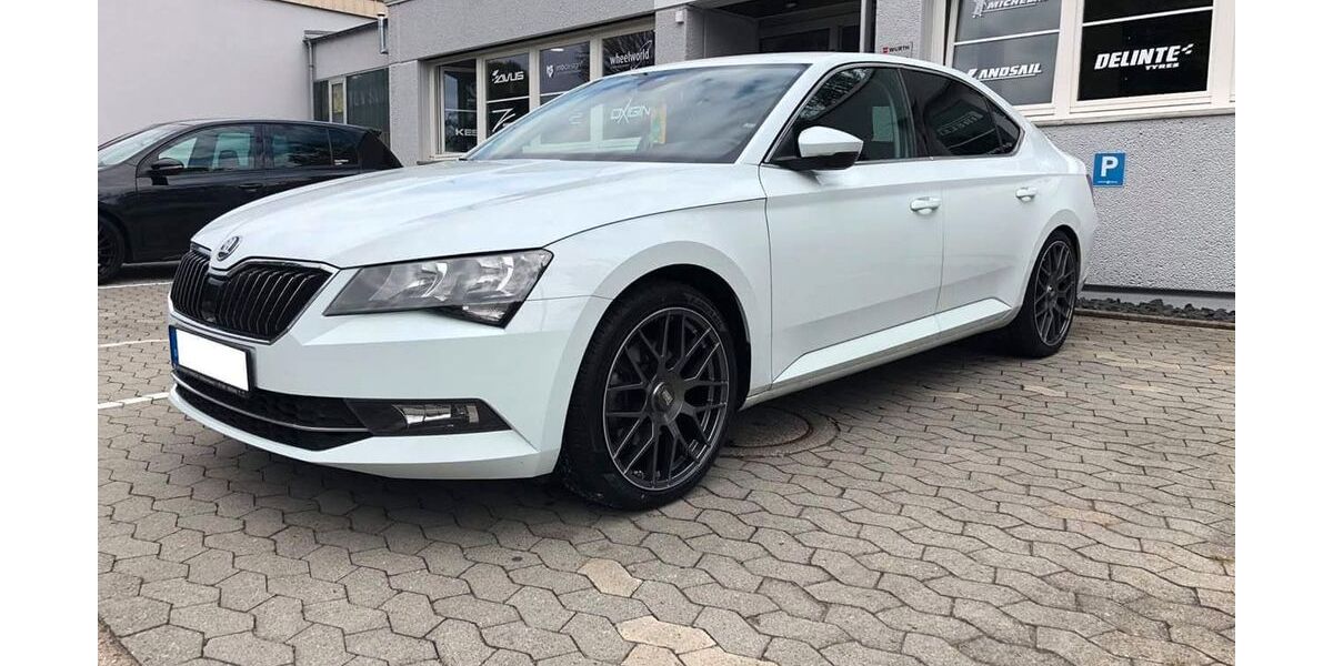 Skoda Superb 140.000 km 14.300 &euro; Böblingen 71034