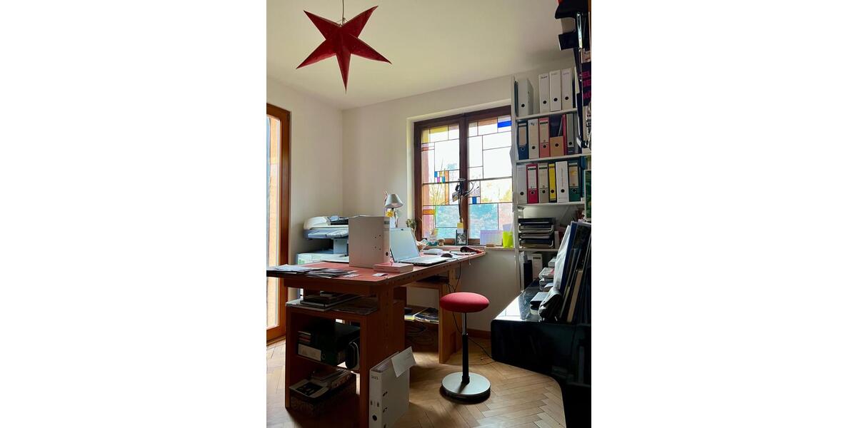 Einfamilienhaus Stuttgart Feuerbach - 6 Zimmer, 140 m&sup2;, 1.600&euro; | Angebot:25980754