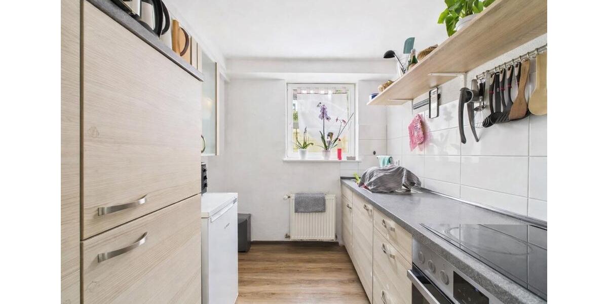 Etagenwohnung Esslingen am Neckar Oberesslingen - 2 Zimmer, 42 m&sup2;, 145.000&euro; | Angebot:24719660
