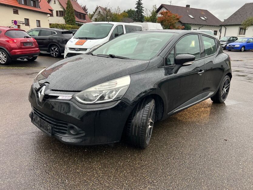 Renault Clio 153.700 km 6.900 € Illingen 75428