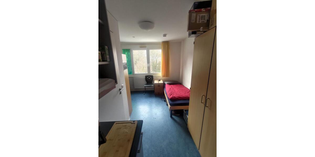 Etagenwohnung Esslingen am Neckar Hegensberg - 1 Zimmer, 14 m&sup2;, 421&euro; | Angebot:24814692