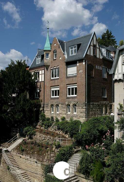 Wohnung zum Mieten in Stuttgart 3.000 € 203.49 m² 5.5 zimmer