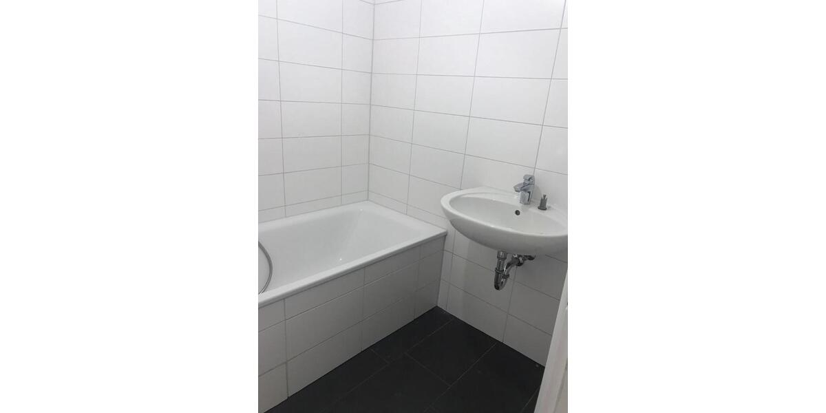Etagenwohnung Esslingen am Neckar Oberesslingen - 4 Zimmer, 99 m&sup2;, 988&euro; | Angebot:26649387