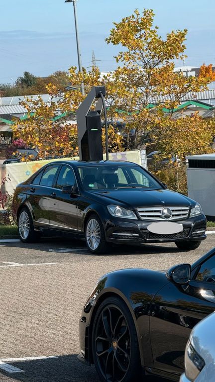 Mercedes-Benz C 250 146.500 km 12.300 € Pforzheim 75175