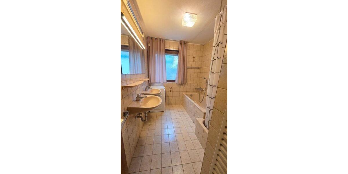 Etagenwohnung Stuttgart Stuttgart-Ost - 3 Zimmer, 72 m&sup2;, 1.100&euro; | Angebot:26697095