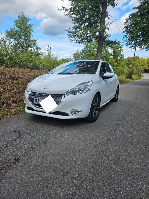 Peugeot 208 47.500 km 6.800 € Reutlingen 72764