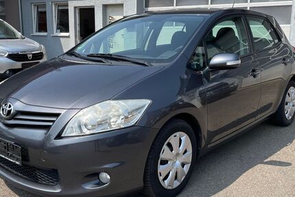 Toyota Auris 146.350 km 6.990 € Tübingen-Bühl 72072