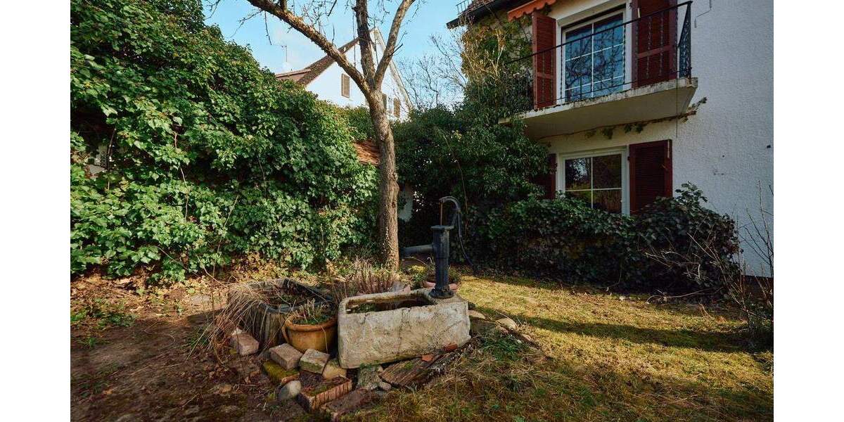 Einfamilienhaus Böblingen - 8 Zimmer, 162 m&sup2;, 648.500&euro; | Angebot:25601577