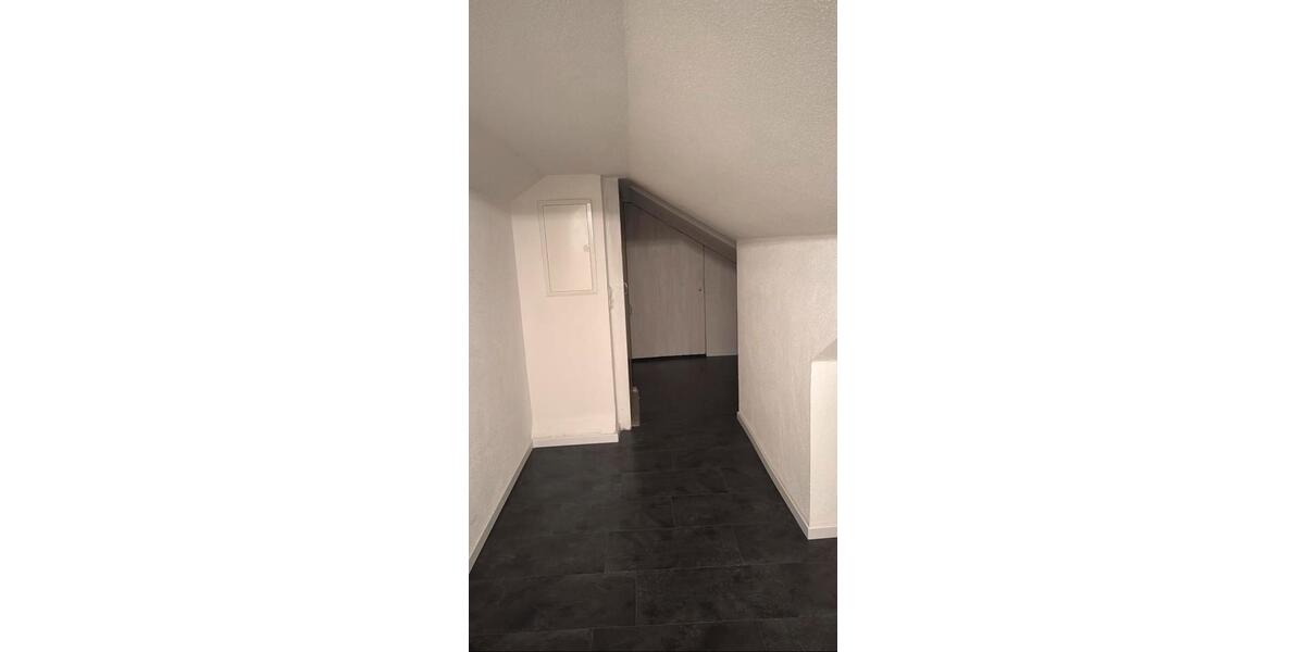 Dachgeschoßwohnung Sachsenheim - 2 Zimmer, 55 m&sup2;, 700&euro; | Angebot:24853855