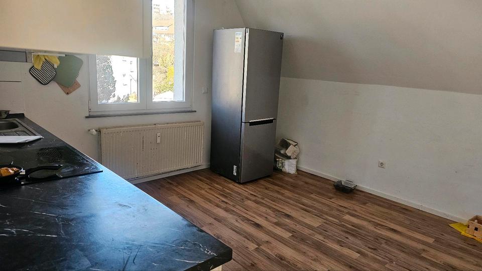 Einfamilienhaus Esslingen am Neckar Oberesslingen - 2 Zimmer, 63 m&sup2;, 1.200&euro; | Angebot:25300203