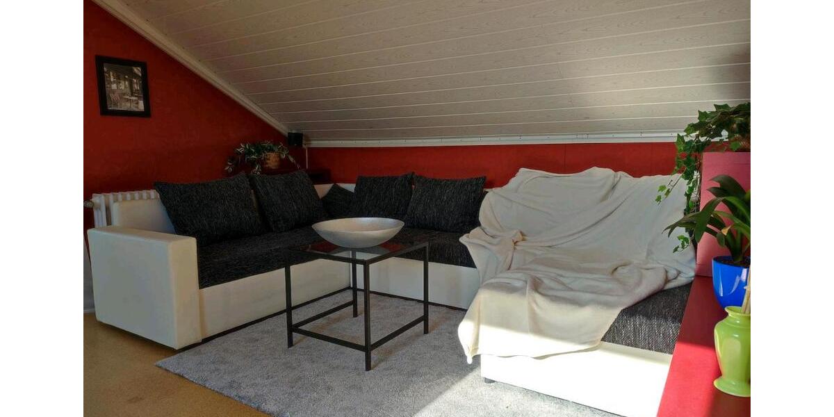 Dachgeschoßwohnung Schwieberdingen - 2.5 Zimmer, 55 m&sup2;, 1.150&euro; | Angebot:25660054