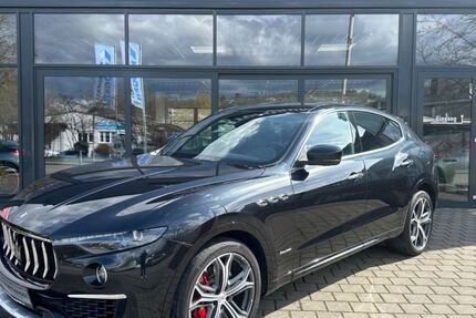Maserati Levante 63.300 km 44.990 &euro; TÜBINGEN 72072