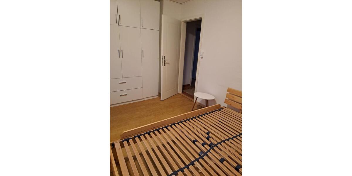 Dachgeschoßwohnung Leonberg - 2.5 Zimmer, 65 m&sup2;, 650&euro; | Angebot:23735559