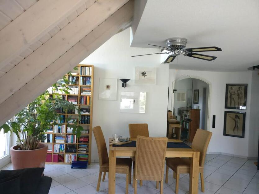 3 Zimmer Maisonette Wohnung mit hohen Decken und Fussbodenheizung zimmer