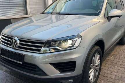 VW Touareg 64.980 km 23.995 &euro; Stuttgart 70597