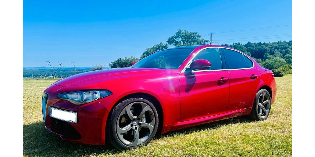Alfa Romeo Giulia 128.713 km 14.495 &euro; Reutlingen 72766