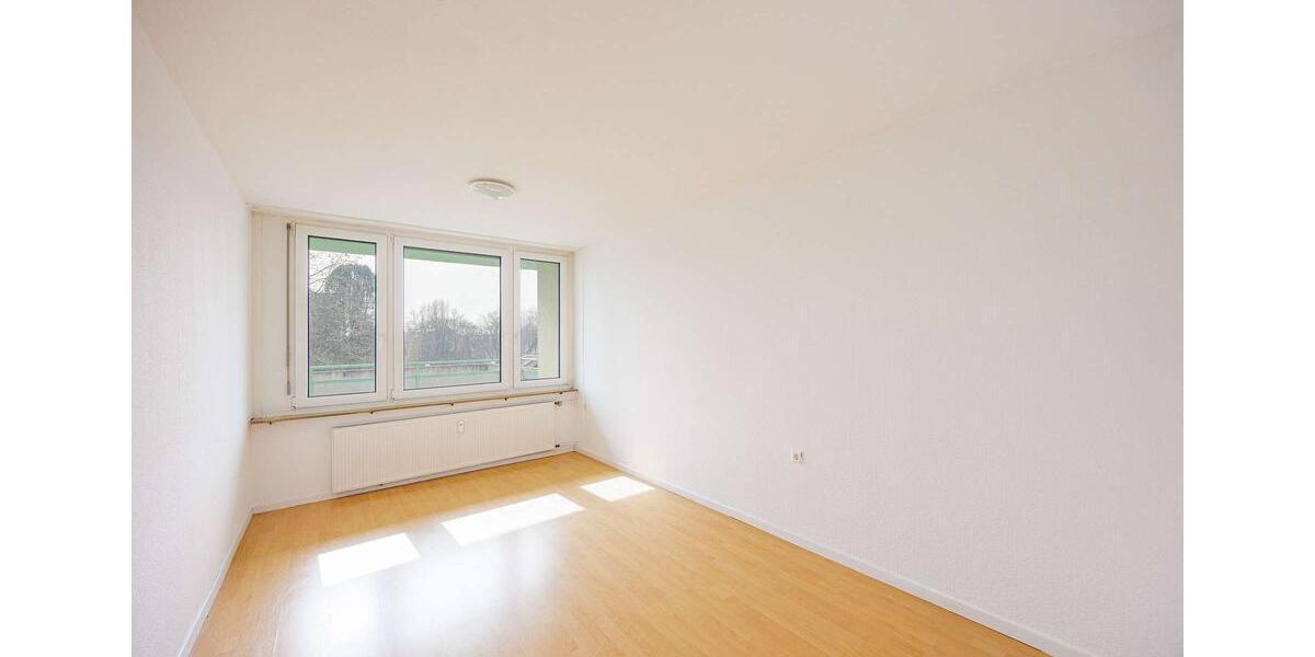 Etagenwohnung Ludwigsburg - 4 Zimmer, 83 m&sup2;, 1.100&euro; | Angebot:25720479