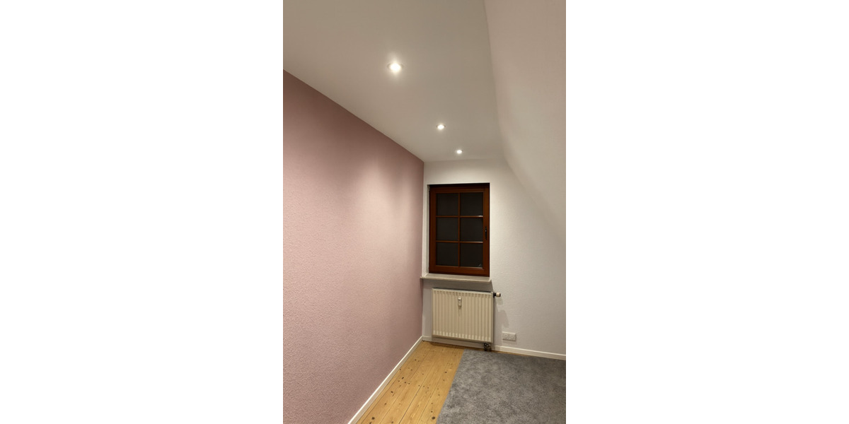 Dachgeschoßwohnung Markgröningen - 4.5 Zimmer, 92 m&sup2;, 375.000&euro; | Angebot:24332167