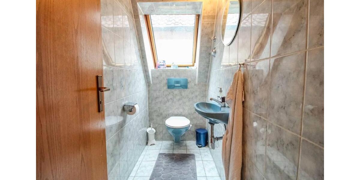 Dachgeschoßwohnung Markgröningen - 4.5 Zimmer, 92 m&sup2;, 375.000&euro; | Angebot:24332167