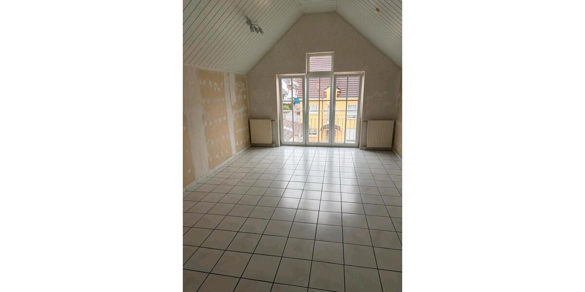 Dachgeschoßwohnung Rottenburg am Neckar - 2 Zimmer, 51 m&sup2;, 199.999&euro; | Angebot:25641435