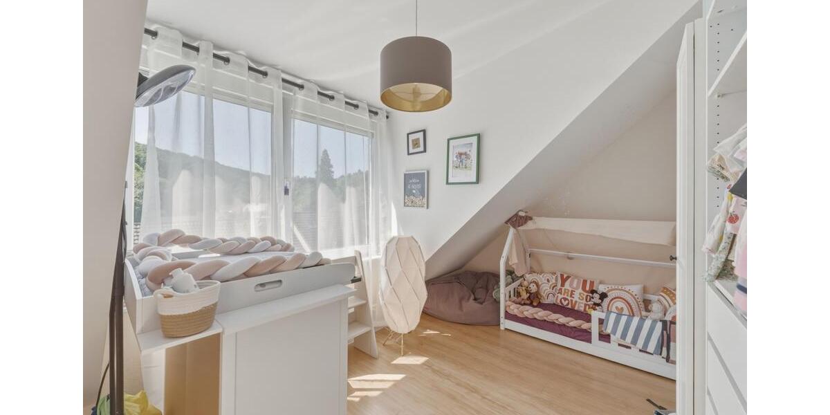 Doppelhaushälfte Stuttgart Hedelfingen - 6 Zimmer, 206 m&sup2;, 1.099.000&euro; | Angebot:26916782