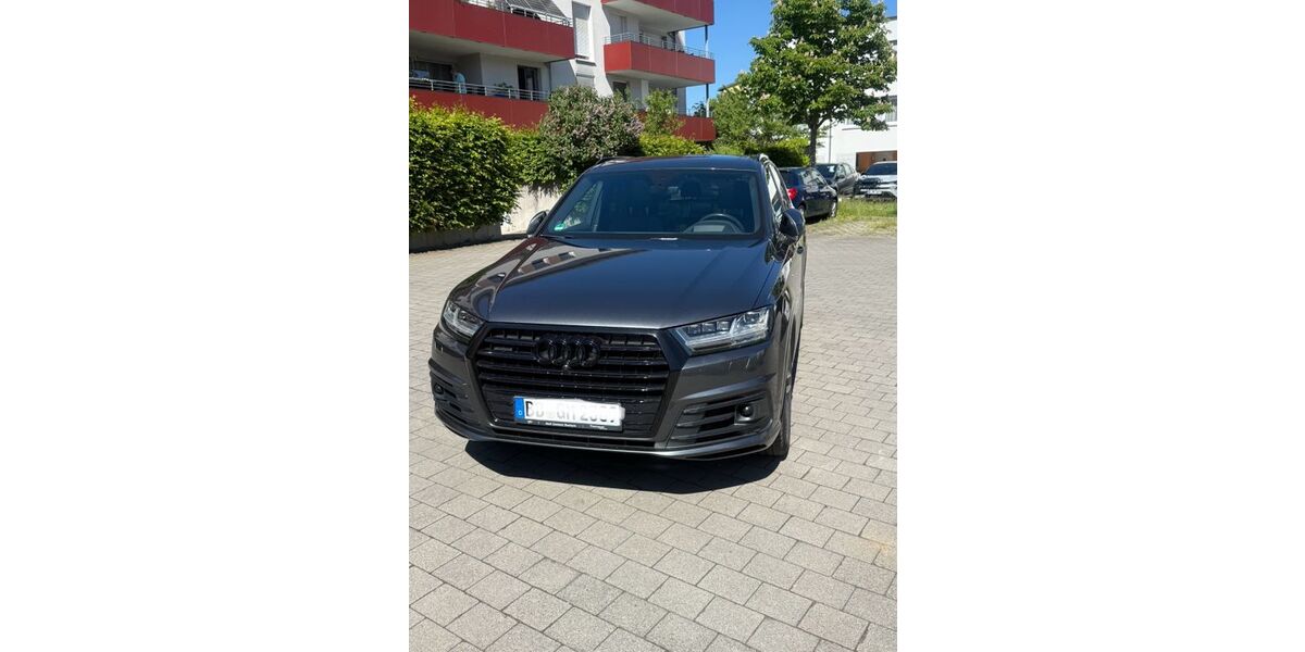Audi Q7 138.852 km 40.150 &euro; Böblingen 71034