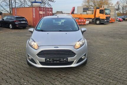 Ford Fiesta 219.801 km 4.900 &euro; Waiblingen Neustadt ( 15 km von Stuttgart ) 71336