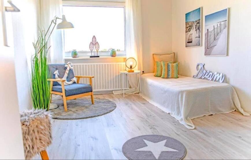 Vollständig renovierte 3-Zimmer-Wohnung mit Balkon in LB