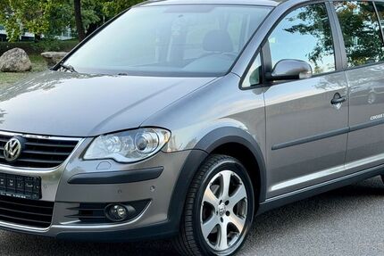 VW Touran 185.000 km 3.489 &euro; Stuttgart 70469