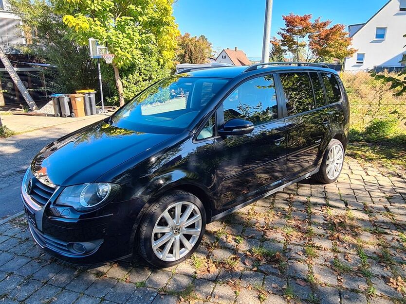 VW Touran 196.000 km 6.299 € Filderstadt 70794