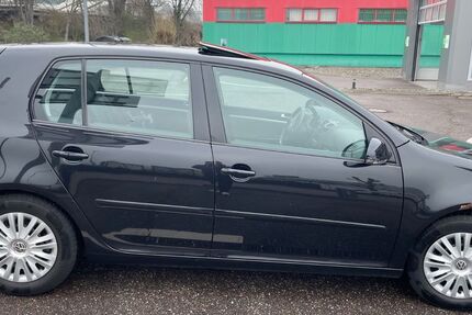 VW Golf 253.458 km 750 € Stuttgart 70619