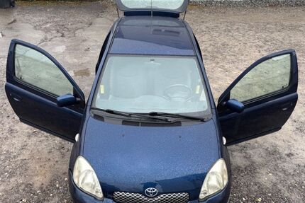 Toyota Yaris 206.678 km 1.290 &euro; Böblingen 71032