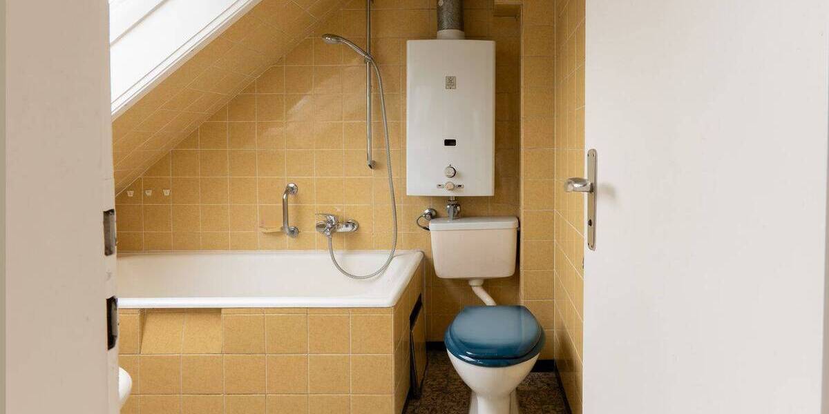 Mehrfamilienhaus, Wohnhaus Stuttgart Degerloch - 8 Zimmer, 170 m&sup2;, 775.000&euro; | Angebot:22275505