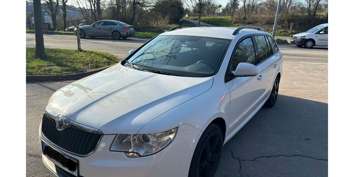 Skoda Superb 232.200 km 3.990 &euro; Stuttgart 70372