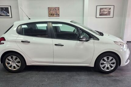 Peugeot 208 85.000 km 4.490 &euro; Asperg/Ludwigsburg bei Stuttgart 71679