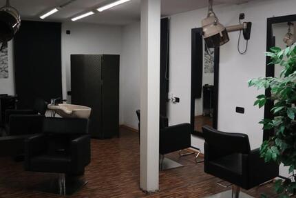 Gewerbe: Laden-GeschäftBüro (bevorzugt Friseur) zimmer
