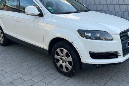 Audi Q7 330.000 km 3.900 &euro; Freiberg am Neckar 71691