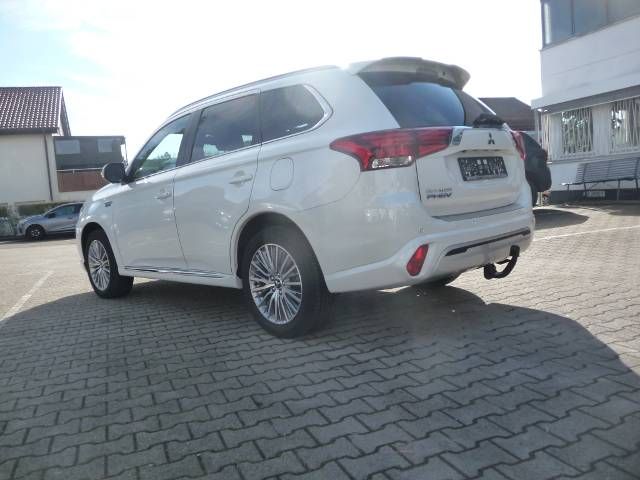 Plug-in Hybrid Outlander