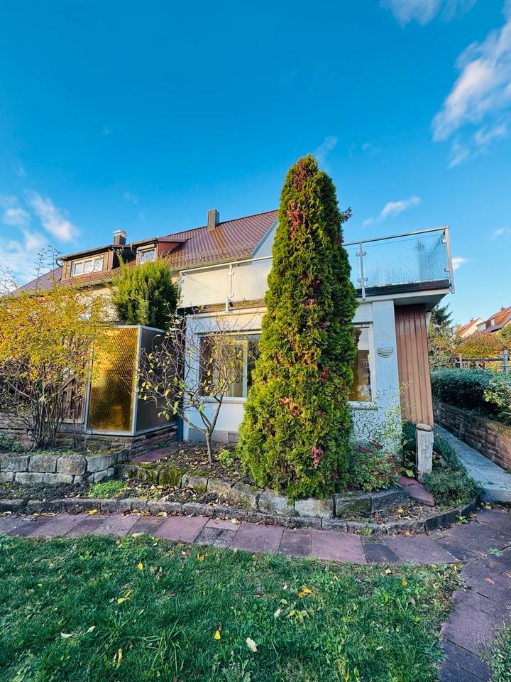 Ohne Makler! Gepflegte DHH mit ELW, großem Hobbyr. + Einzelgarage zimmer