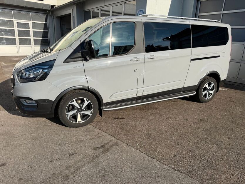 Ford Tourneo Custom 25.990 km 44.900 € Ditzingen 71254