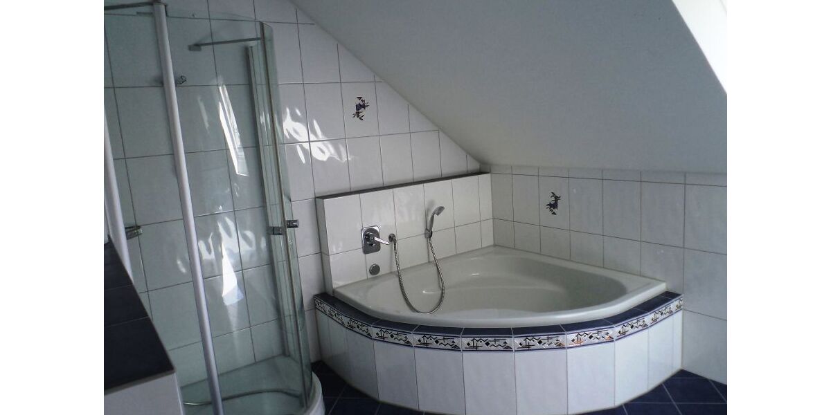 Moderne Dachgeschosswohnung - Dachgeschoßwohnung Weil im Schönbuch Neuweiler | Angebot:25901338