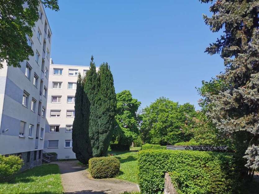 Wohnung zum Kaufen in Stuttgart Münster 240.000 € 91.1 m²