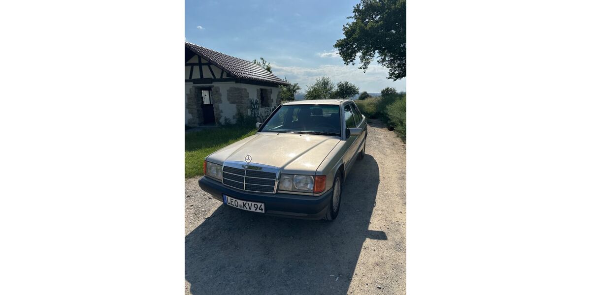 Mercedes-Benz 190 220.000 km 4.500 &euro; Grafenau 71120