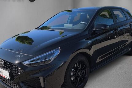 Hyundai i30 12.400 km 23.490 &euro; Pforzheim 75177
