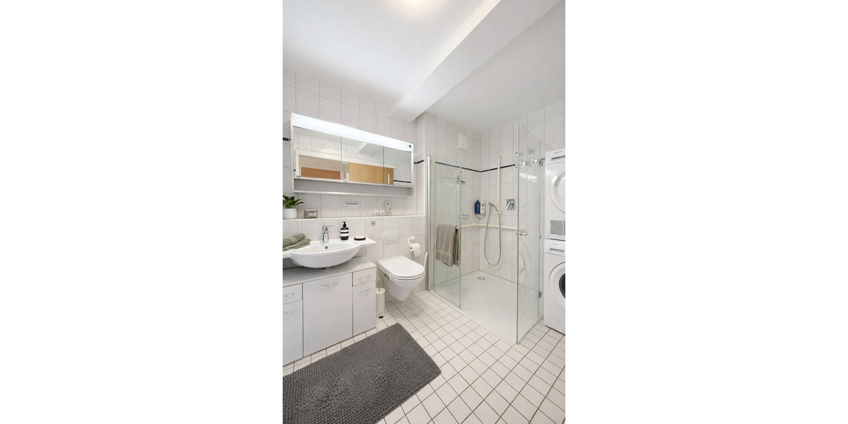 Etagenwohnung Sindelfingen Mitte - 2 Zimmer, 87 m&sup2;, 999&euro; | Angebot:25667919