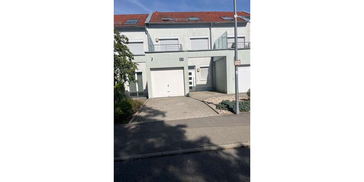 Haus zum Mieten in Sindelfingen 2.000 € 160 m² 5.5 zimmer